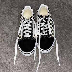 Kids Vans checkerboard lace up sneakers